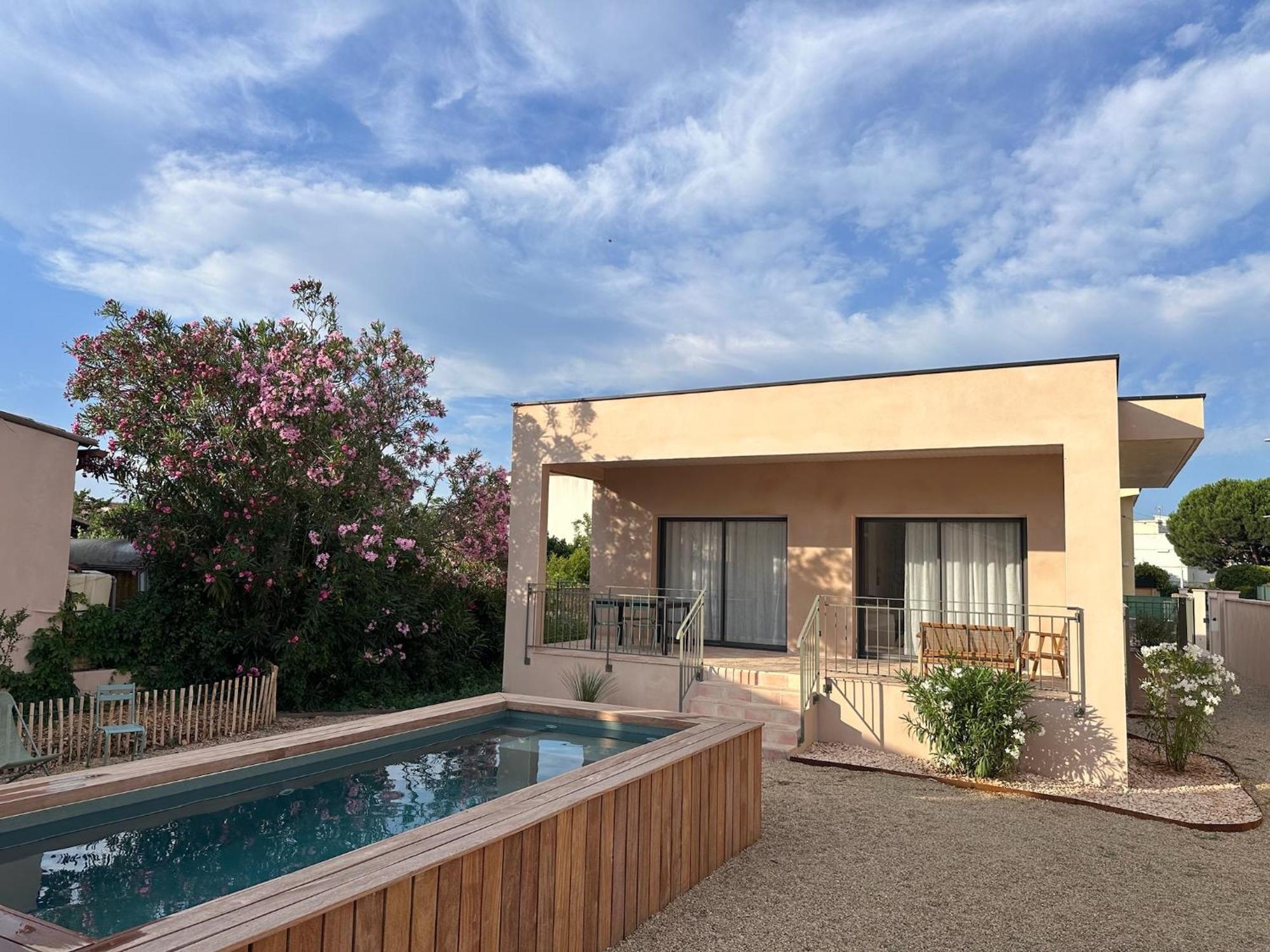 Villa Familiale Avec Piscine Hyper Centre 瓦尔拉普拉日 外观 照片