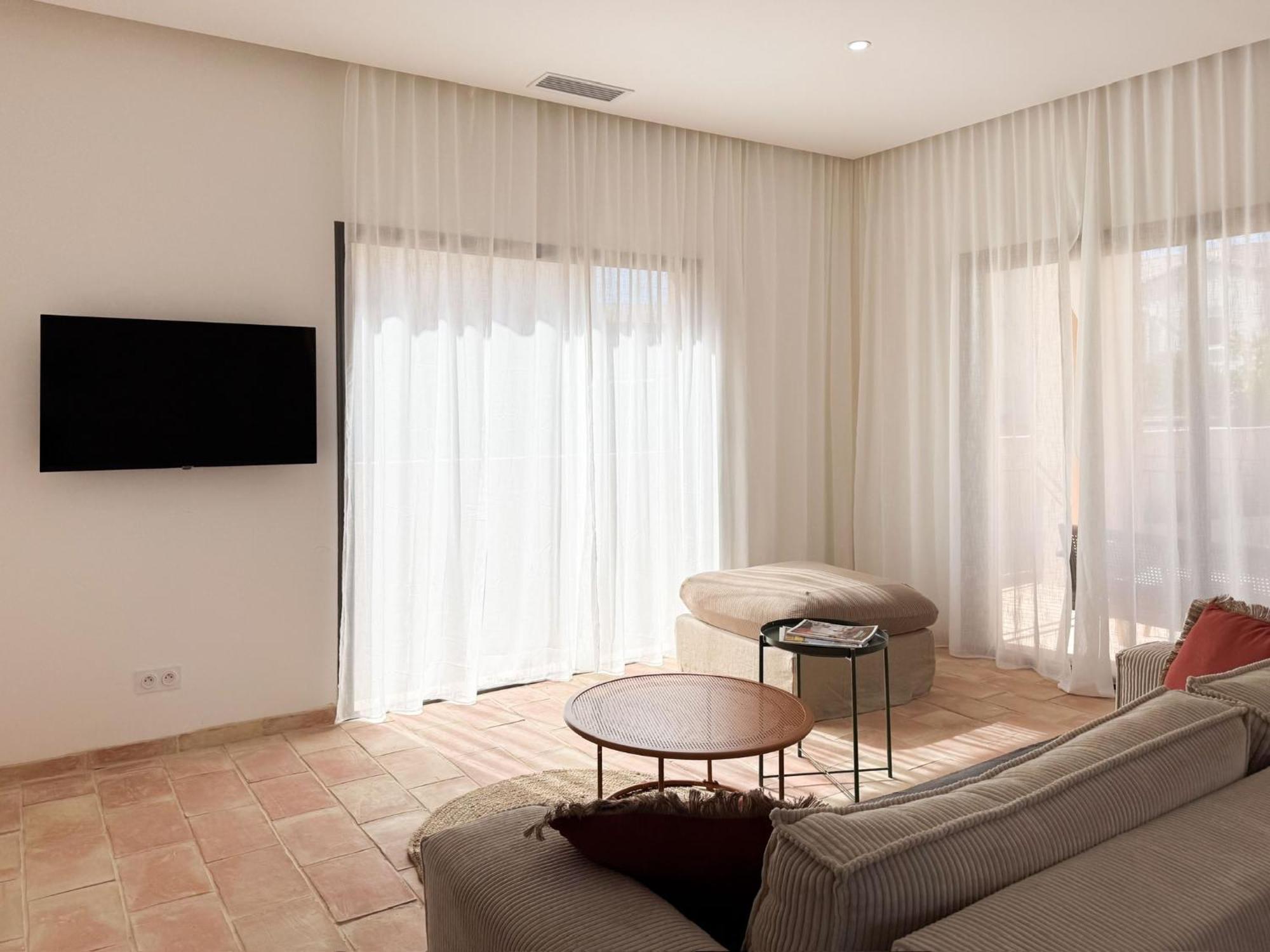 Villa Familiale Avec Piscine Hyper Centre 瓦尔拉普拉日 外观 照片